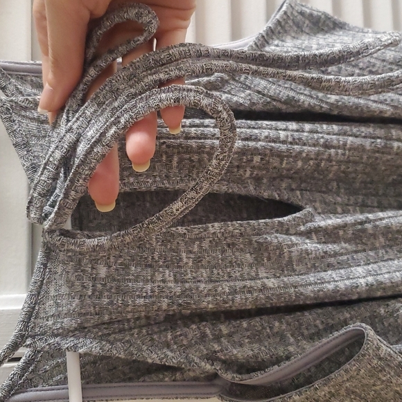 Long-sleeved top with shoulder cutouts - Picture 5 of 11